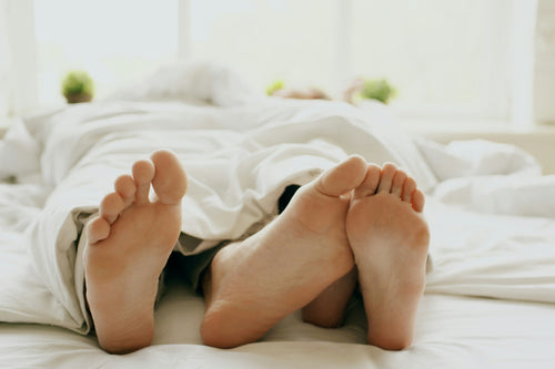 Aman atau Tidak? Fakta Medis Tentang Berhubungan Seks Saat Menstruasi