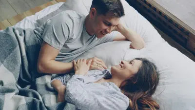 Bangun Tidur Lebih Bergairah? Ini Penjelasan Ilmiah Morning Libido